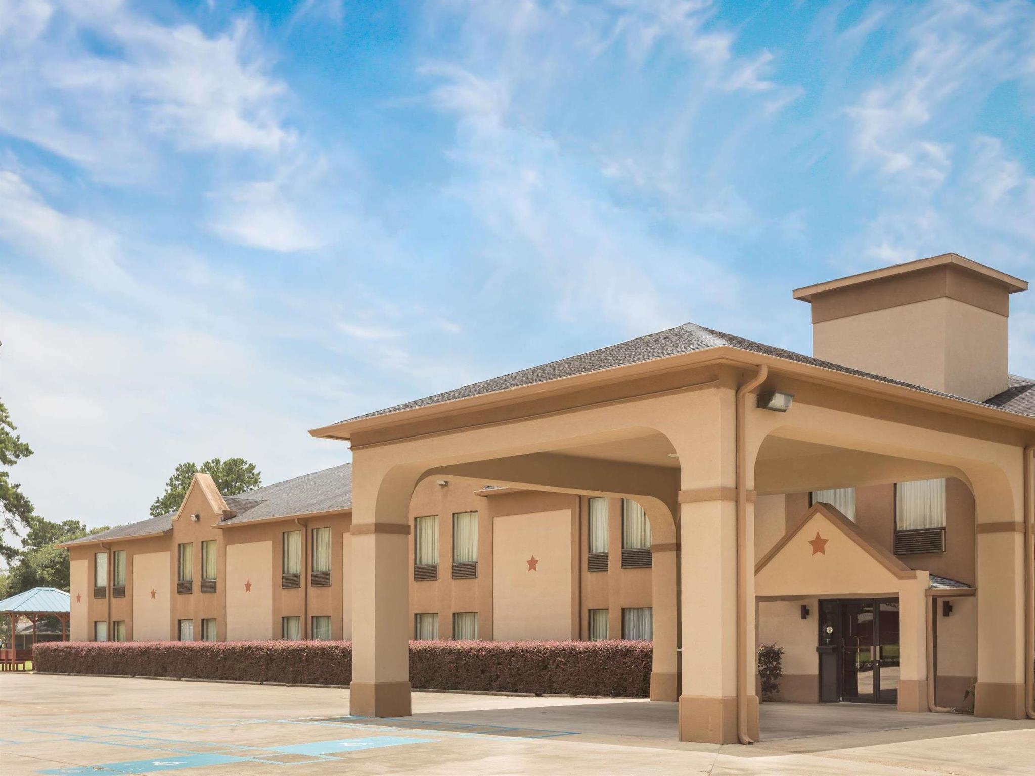 Hotel Days & By Wyndham 2*