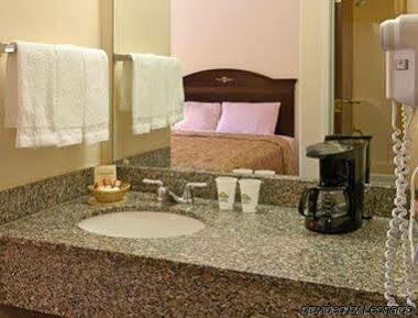 Days & By Wyndham Hotel